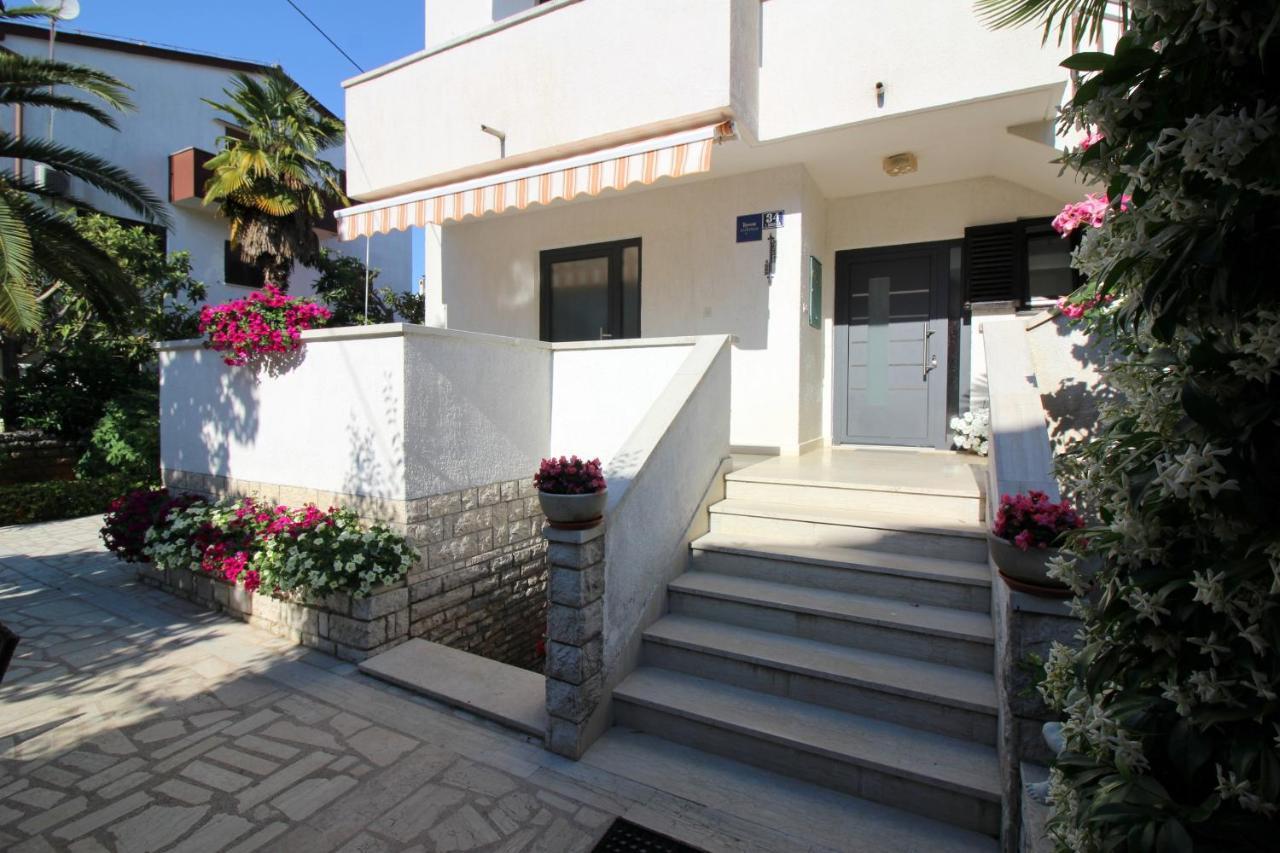 Apartments Sabina 포레치 외부 사진